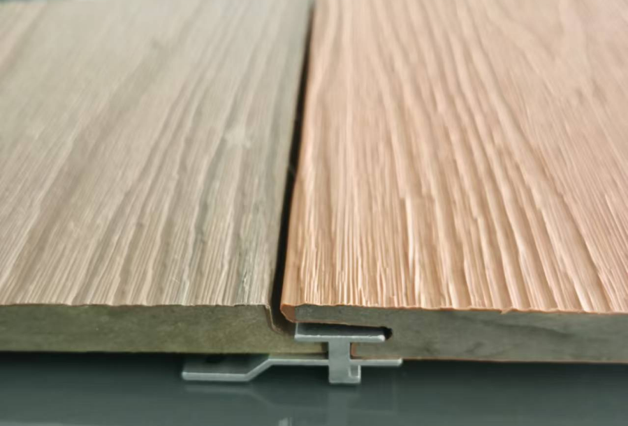 KOMPOSIITTISEIN&Auml;PANEELIT