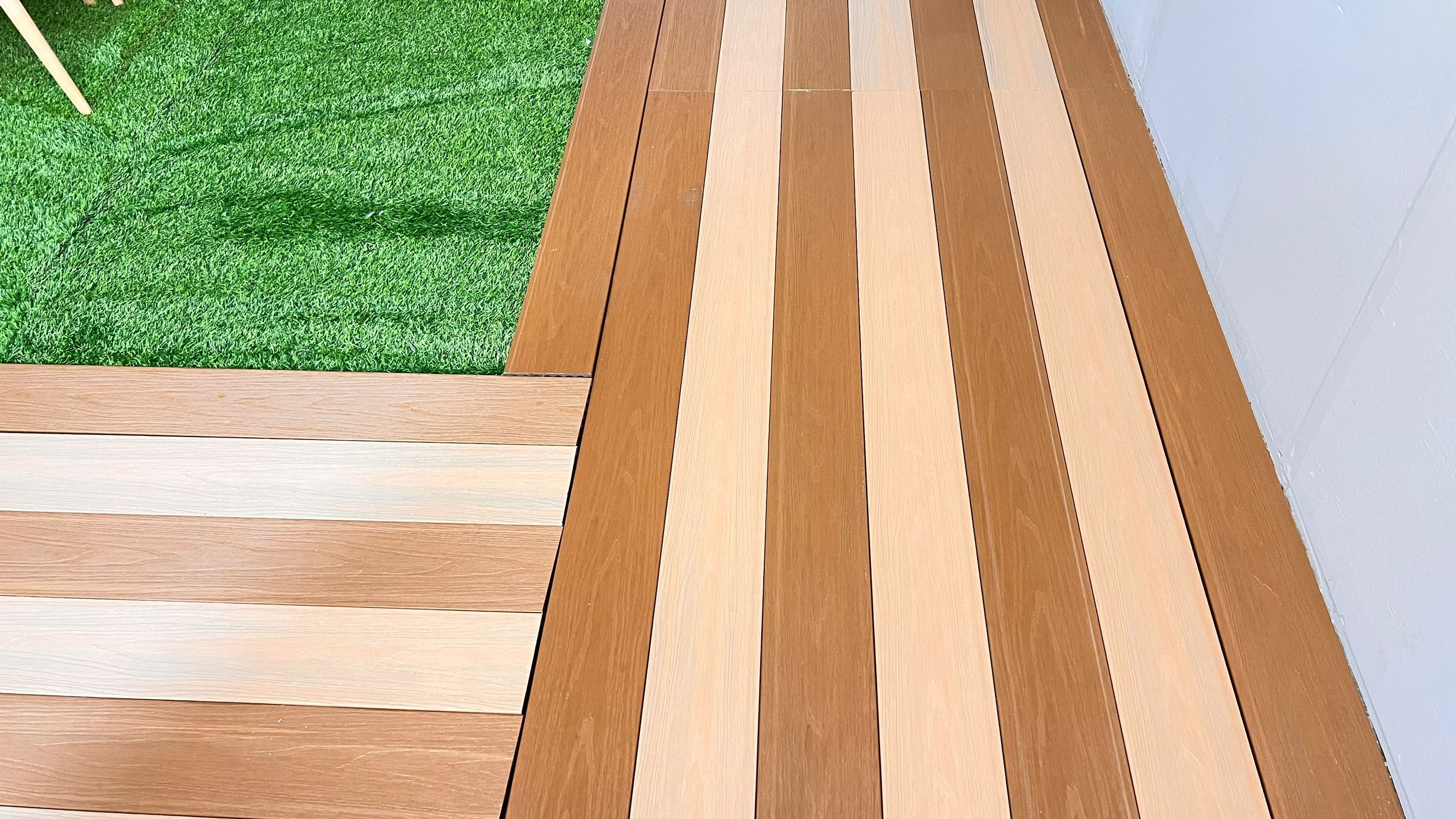 Harragaten näyttelypaikka ----lattianäyttely